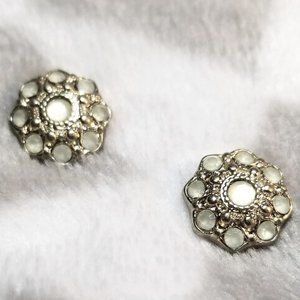 NEW Premier Designs Mother of Pearl Earrings